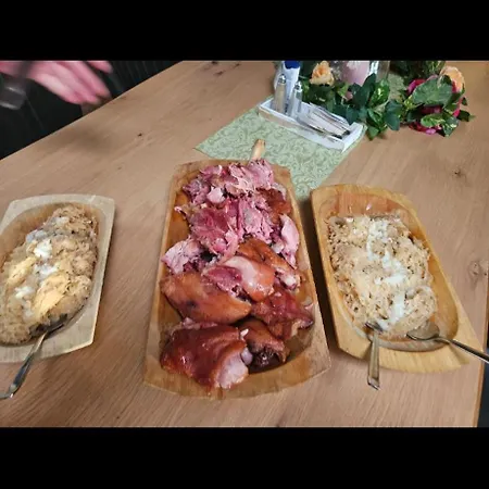 Und Gaststaette Bierstuebchen *