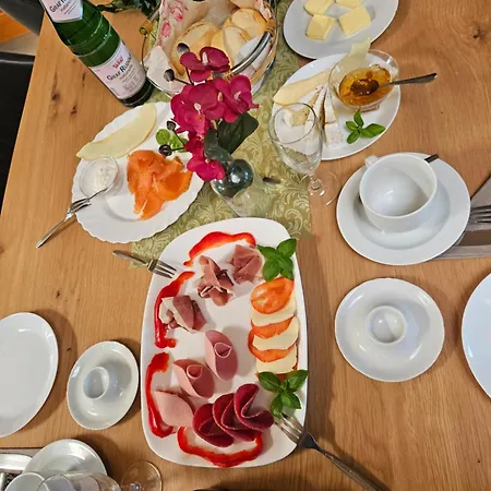 酒店 Und Gaststaette Bierstuebchen Heiningen