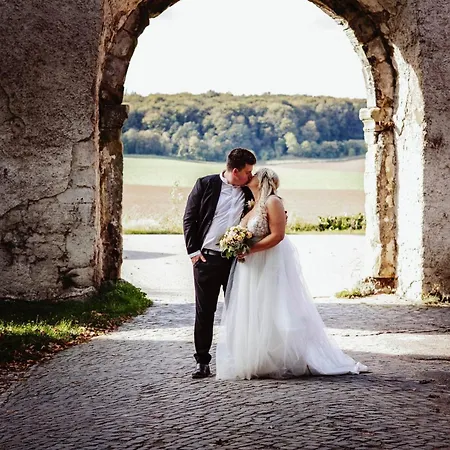 Und Gaststaette Bierstuebchen * Heiningen