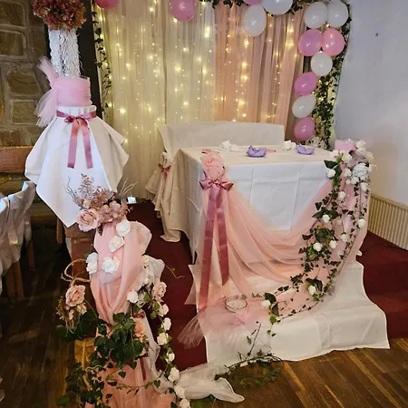 Und Gaststaette Bierstuebchen فندق *