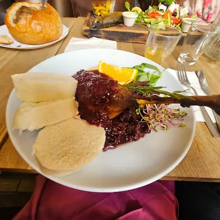 Und Gaststaette Bierstuebchen