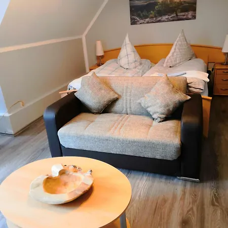 فندق Und Gaststaette Bierstuebchen