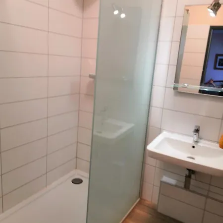 فندق Und Gaststaette Bierstuebchen