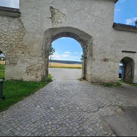 Und Gaststaette Bierstuebchen 酒店 Heiningen